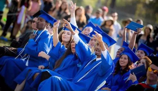 美国顶尖大学是如何筛选学生的？